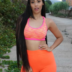 Andreina De Luxe in A Public Display Of Indecency (Photo 1) Andreina De Luxe in 'Reality Kings' A Public Display Of Indecency (Thumbnail 1)