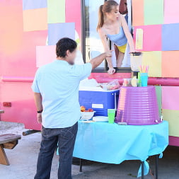Anya Olsen in Smoothies For Sale (Photo 44) Anya Olsen in 'Reality Kings' Smoothies For Sale (Thumbnail 44)