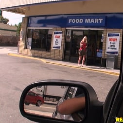 Brandi Blunt in 'Reality Kings' Looking for love (Thumbnail 1)
