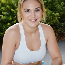 Courtney Shea en Jugar por pago (foto 464) Courtney Shea en 'Reality Kings' Jugar por pago (Miniatura 464)