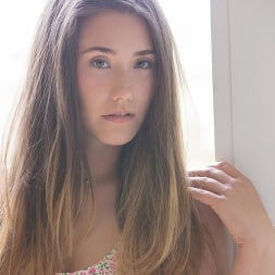 Eva Lovia in 'Reality Kings' Cute couple (Thumbnail 1)