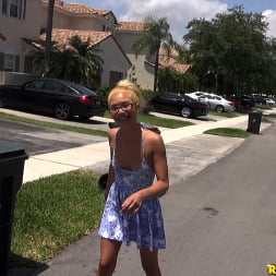 Giselle D' Ambrosio in 'Reality Kings' Blow it good (Thumbnail 43)