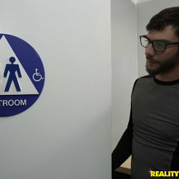 Kali Roses in Gym Prankers (Photo 140) Kali Roses in 'Reality Kings' Gym Prankers (Thumbnail 140)