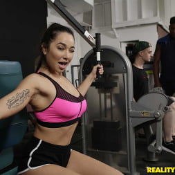 Karlee Grey en 'Reality Kings' Bromistas de gimnasio 2 (Miniatura 135)