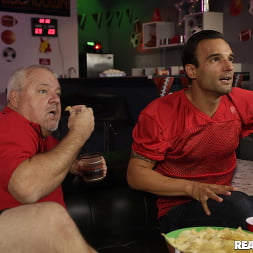 Kitty Carrera in Serving A Dad And His Daughter (Photo 126) Kitty Carrera in 'Reality Kings' Serving A Dad And His Daughter (Thumbnail 126)