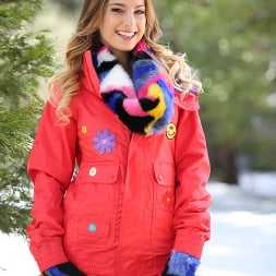 Kristen Scott en 'Reality Kings' Fiebre de las cabañas de nieve (Miniatura 1)