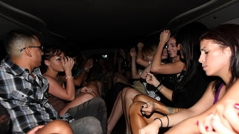 Lindsay en 'Party hard'