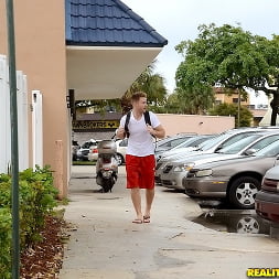 Nikita Von James in Short shorts (Photo 1) Nikita Von James in 'Reality Kings' Short shorts (Thumbnail 1)