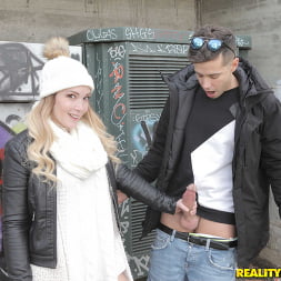 Paola Guerra in Paola Gets More Than A Tour (Photo 84) Paola Guerra in 'Reality Kings' Paola Gets More Than A Tour (Thumbnail 84)