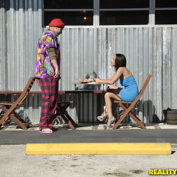 Rylynn Rae in 'Reality Kings' Pranking A Gold Digger (Thumbnail 9)