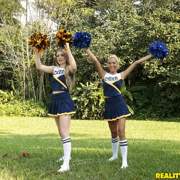 Selena Sosa in Give Me An Oh (Photo 36) Selena Sosa in 'Reality Kings' Give Me An Oh (Thumbnail 36)