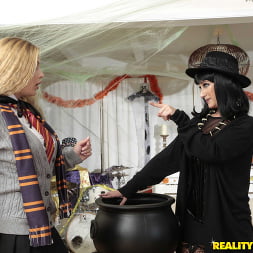 Sloan Harper in 'Reality Kings' Milfs Magic Wand (Thumbnail 100)
