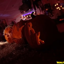 Sophia Ashton in Happy halloween (Photo 1) Sophia Ashton in 'Reality Kings' Happy halloween (Thumbnail 1)